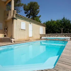 chambre D'hôte De Charme * Avec Jacuzzi Et Parking * Peypin